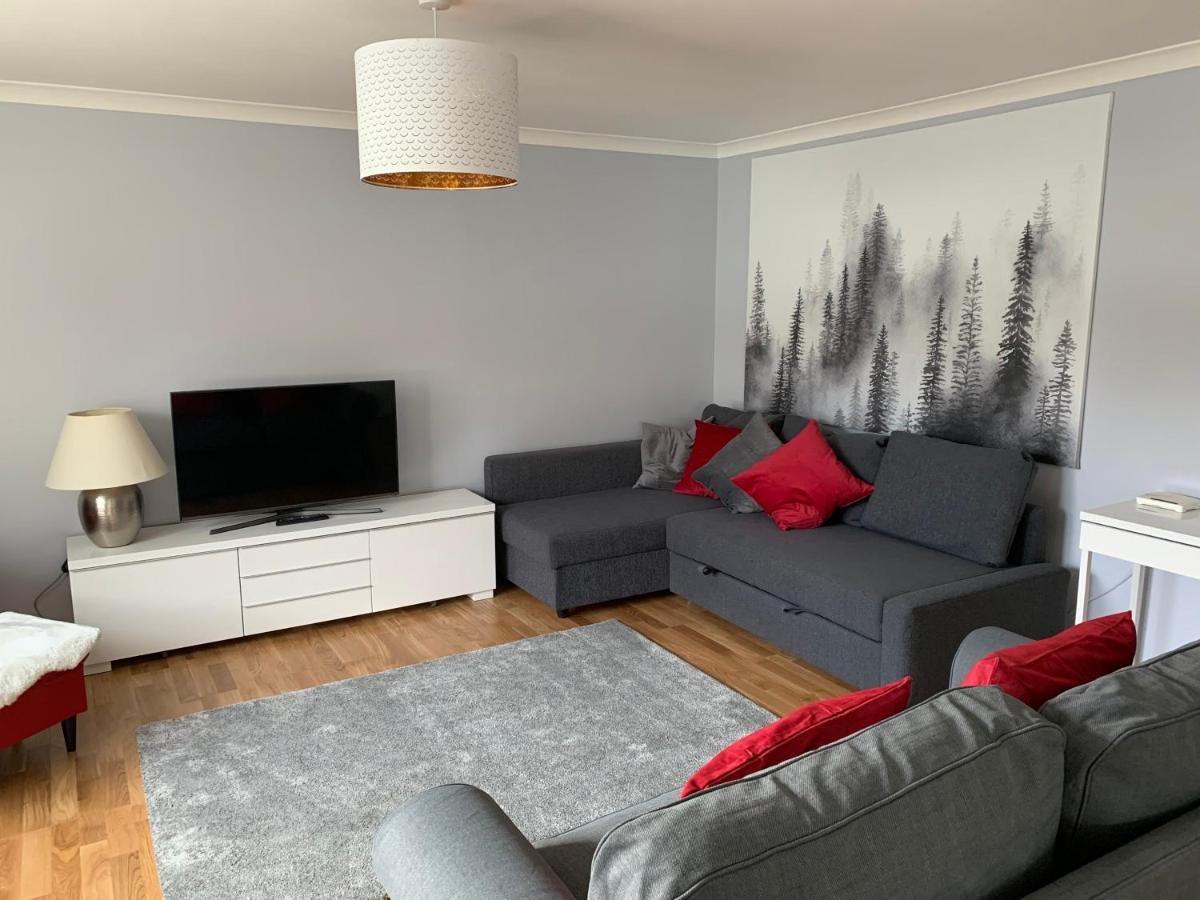 Flat One, 212 Eaglesham Road, East Kilbride, Glasgow Bagian luar foto