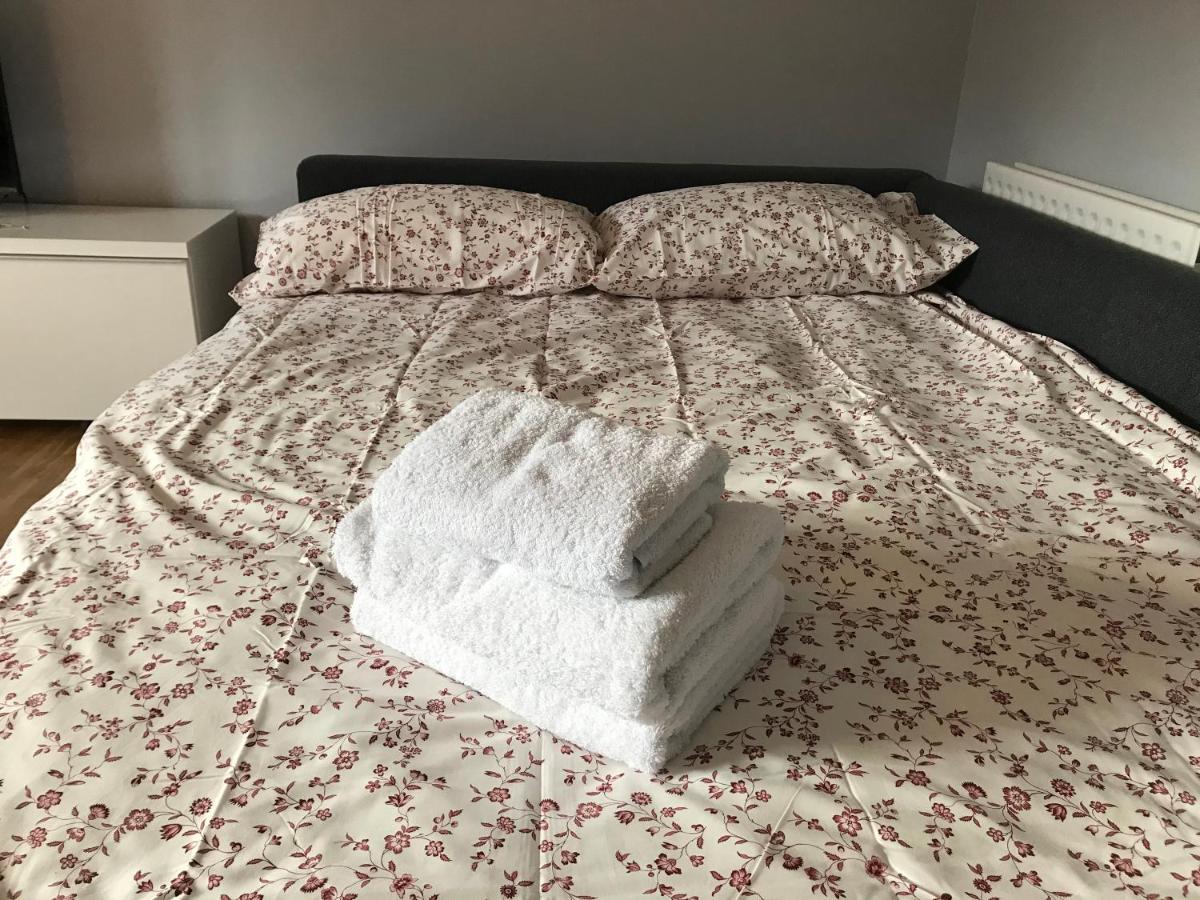 Flat One, 212 Eaglesham Road, East Kilbride, Glasgow Bagian luar foto