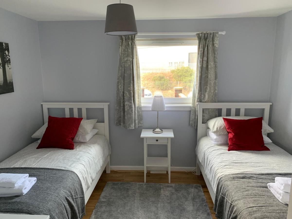 Flat One, 212 Eaglesham Road, East Kilbride, Glasgow Bagian luar foto